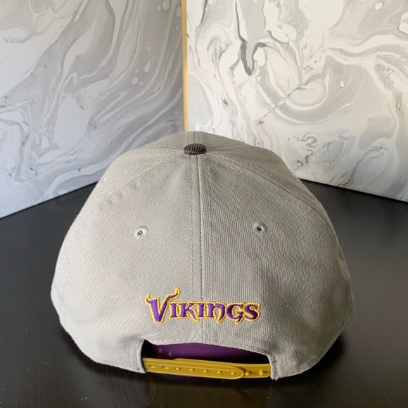 NEW ERA Vikings NFL 9fifty SnapBack hat - Picture 3 of 6